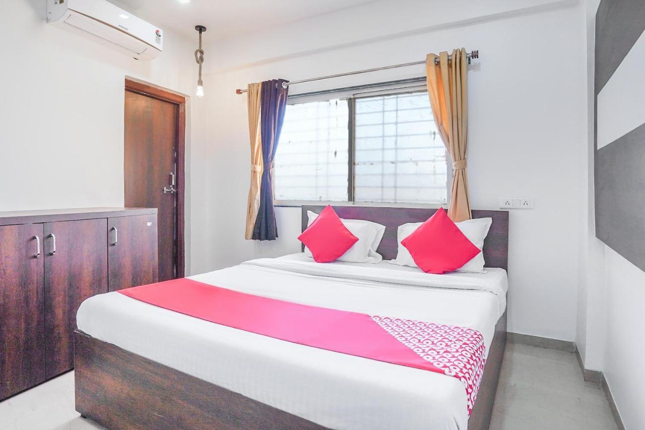 Oyo Flagship 70264 Hotel Vrindavan Mangvadi Exterior foto