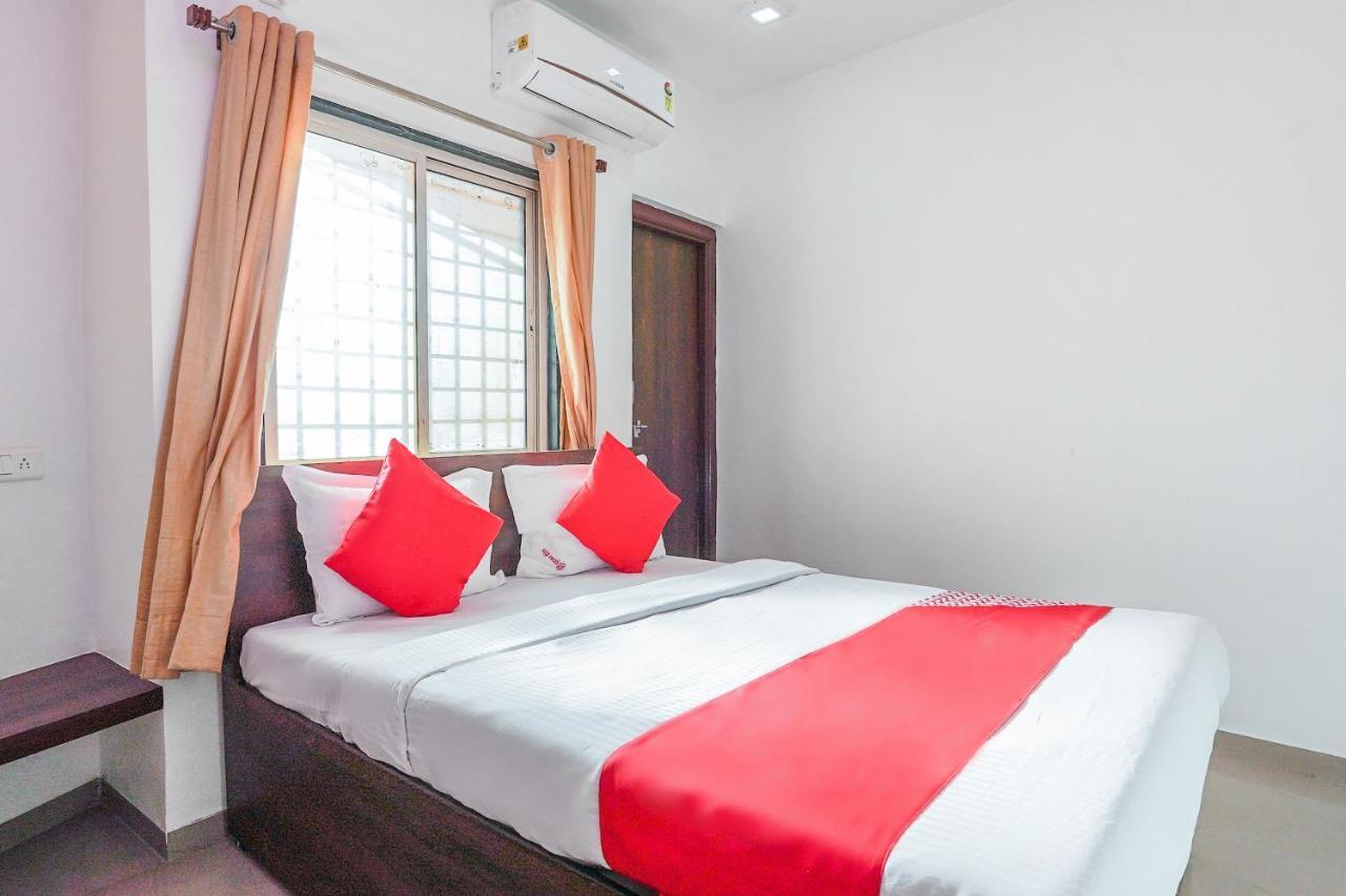 Oyo Flagship 70264 Hotel Vrindavan Mangvadi Exterior foto